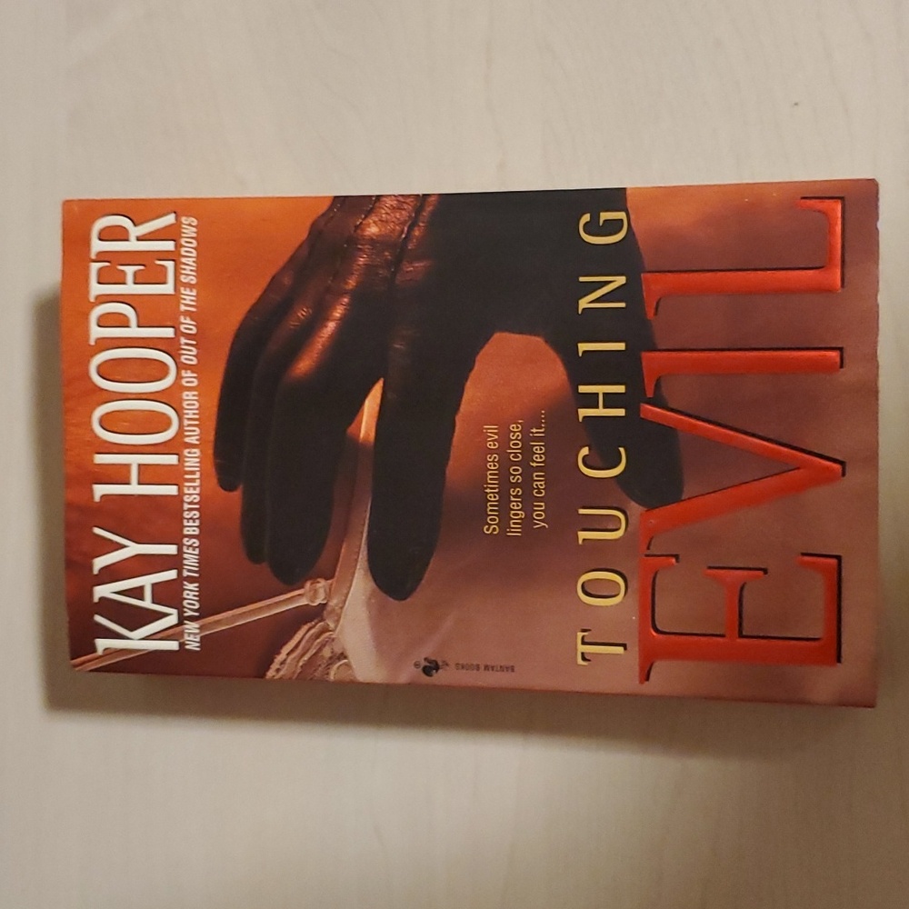 Touching Evil by Kay Hooper